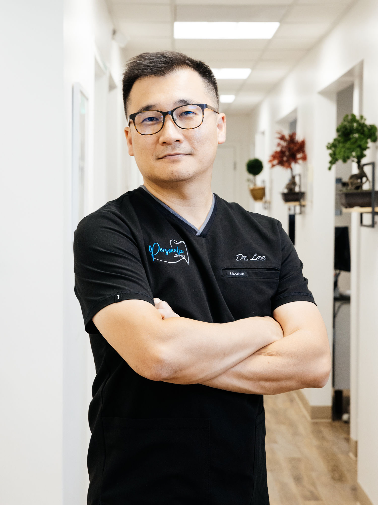 Dentist in Woodland Hills, CA Oral Care PersonaLee Dental