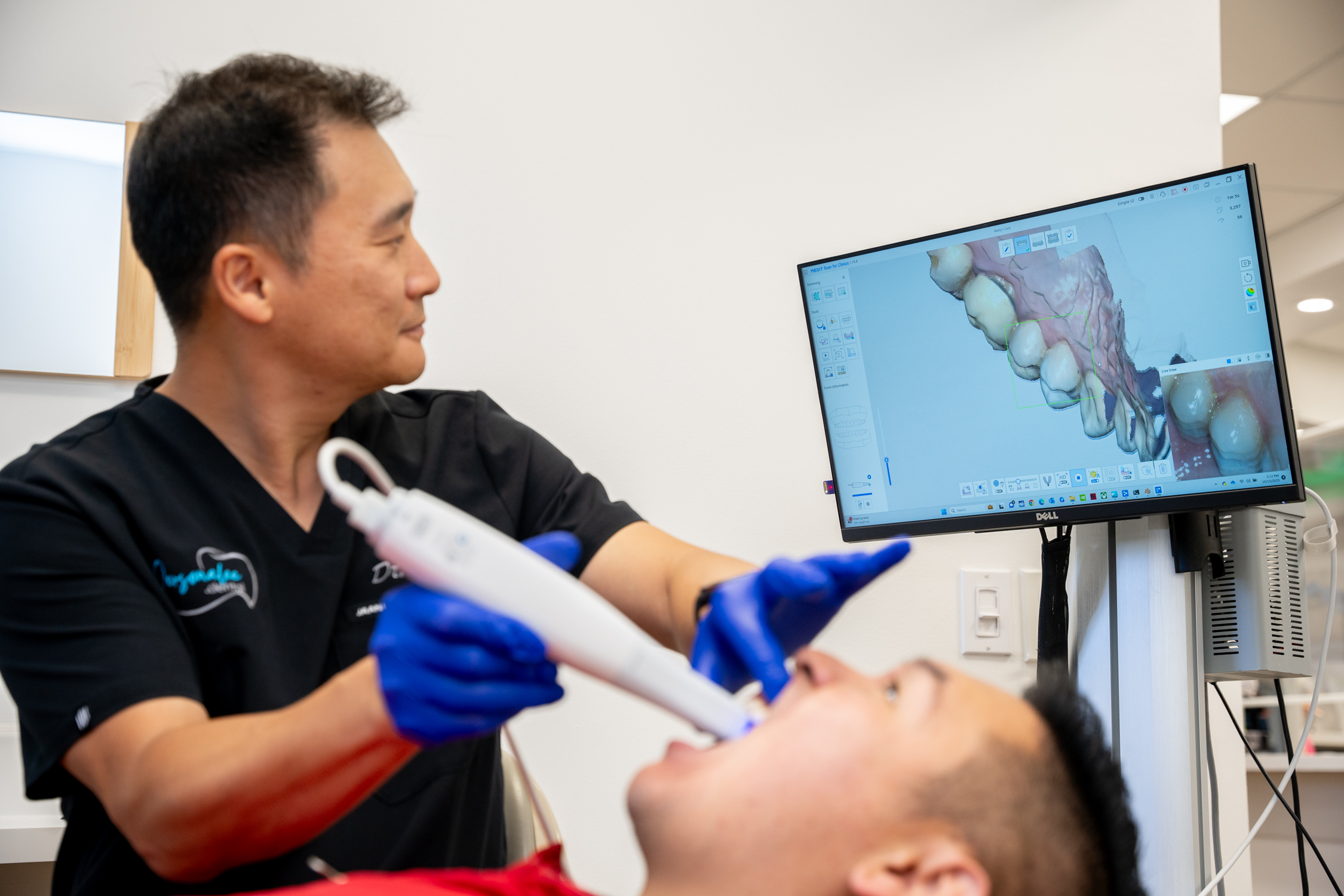 Dental Implants in Woodland Hills, CA Dental Implants in Woodland Hills, CA