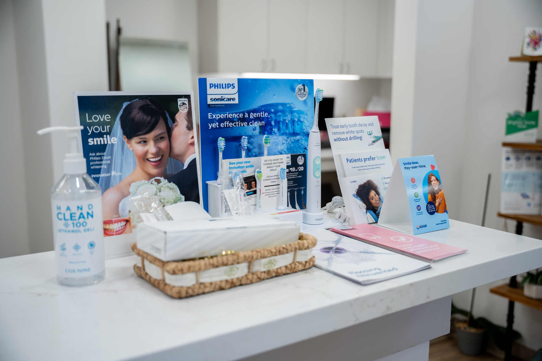 Emergency Dental Care in Woodland Hills, CA Emergency Dental Care in Woodland Hills, CA